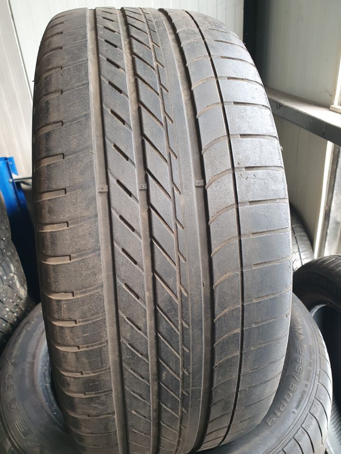 Goodyear Eagle asymmetric 255/50 R19 RSC - Image 2