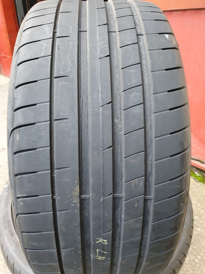 Goodyear Super Sport 245/35R19 - Image 2