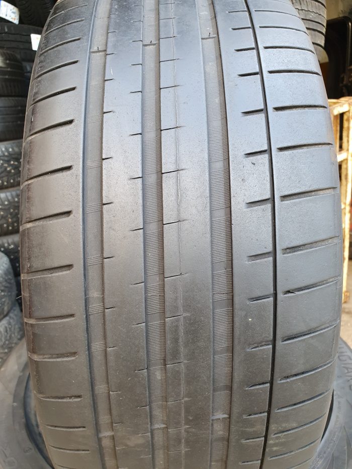 Vredestein Giugaro 245/45R19  102Y - Image 3