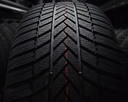 Bridgestone Blizzak LM-005 295/35R19 104V XL