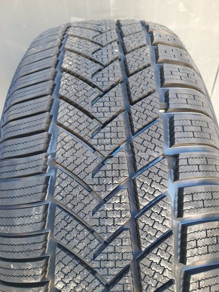 Sunny žiemines padangos 225/45R17