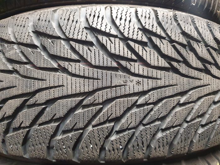 Nokian hakkapeliitta žieminės padangos 215/55R17 - Image 2