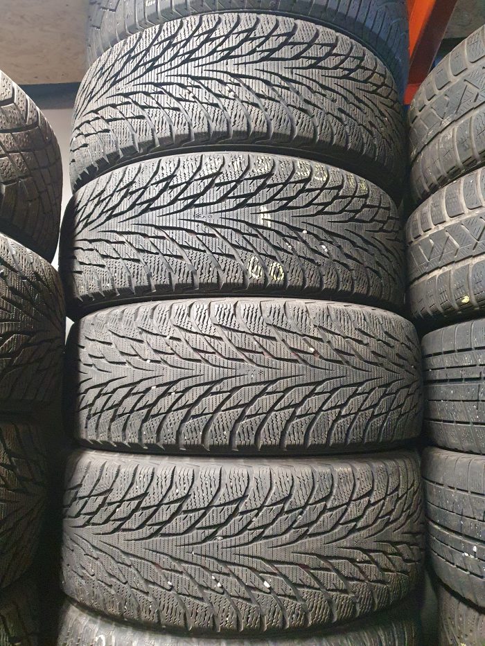 Nokian hakkapeliitta žieminės padangos 215/55R17 - Image 1
