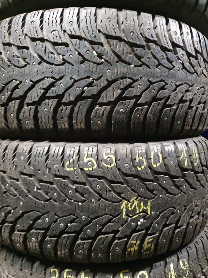 Nokina Hakapelliita 9 dygliuotos  255/50R19