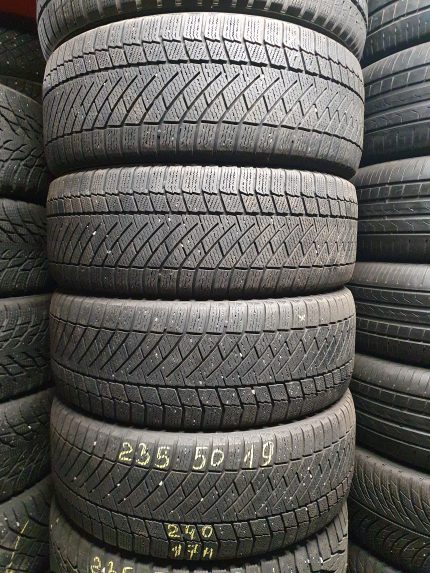 Continental žiemines padangos  235/50R19