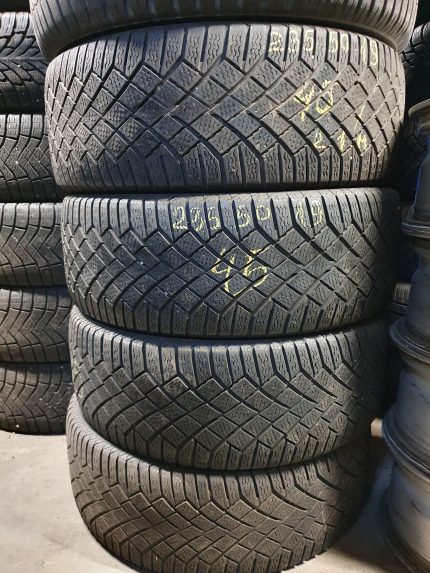 Continental VikingContact 7 235/50R19
