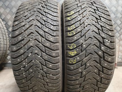 Nokian Hakapelliita 8 dygliuotos padangos 215/55R16