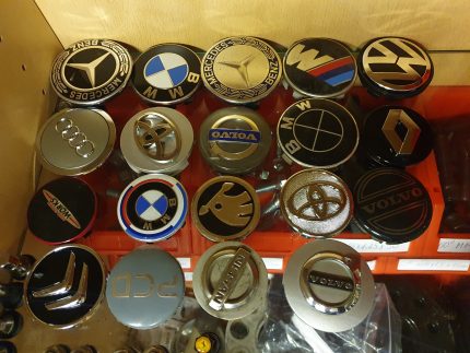 Ratlankiu dangteliai