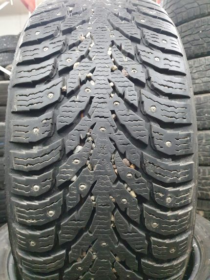 Nokian hakkapeliitta 9 255/50R20 dygliuotos padangos