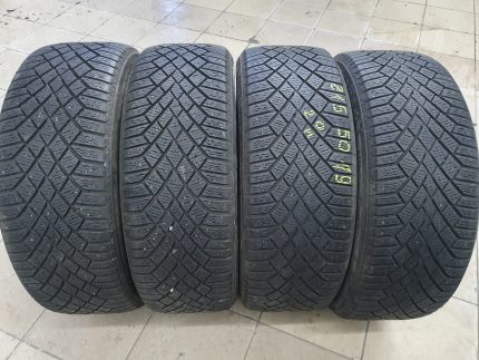 Continental Viking 7 215/50R19