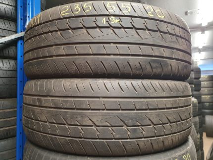 Continental 235/55R20 padangos