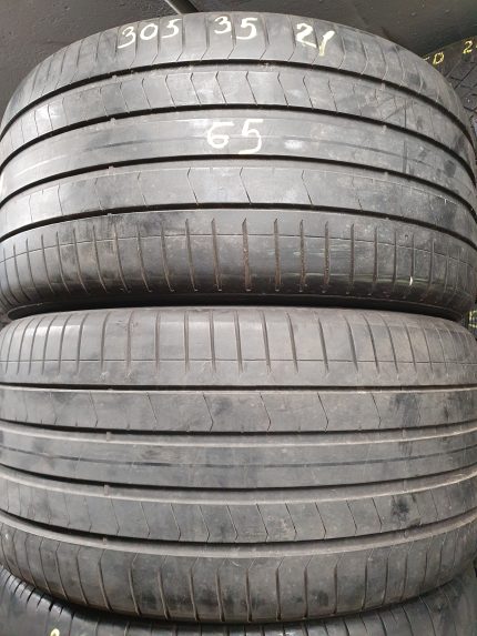 Pirelli Pzero 305/35R21 naudotos padangos