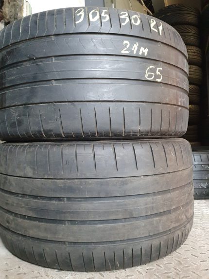 Pirelli Pzero 305/30R21 naudotos padangos