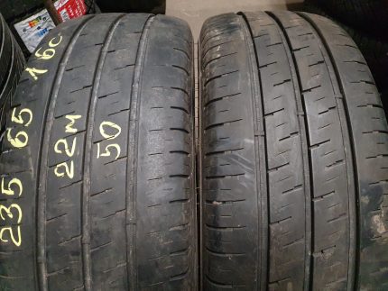 Nokian padangos 235/65R16c