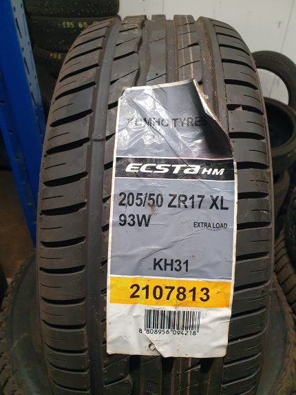 Kumho Ecsta 205/50R17 pavienes padangos