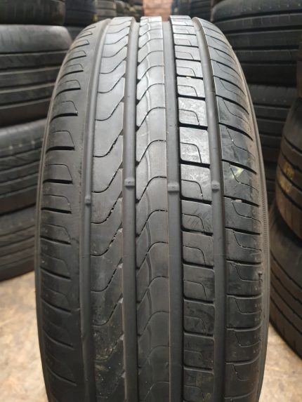 Pirelli scorpion Verde 215/65R17 padangos