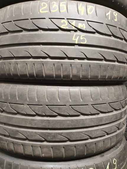 Bridgestone 235/40R19 padangos