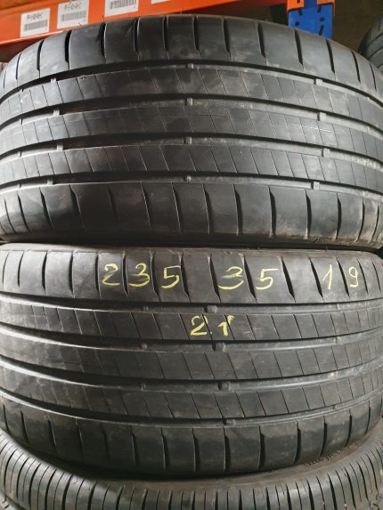 Bridgestone 235/35R19 padangos