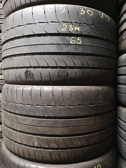 Michelin 305/30R19 padangos