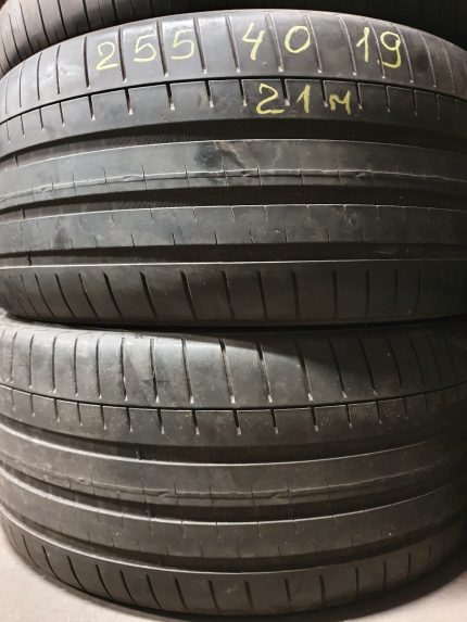 Vredestein Ultrac Vorti 255/40R19 padangos