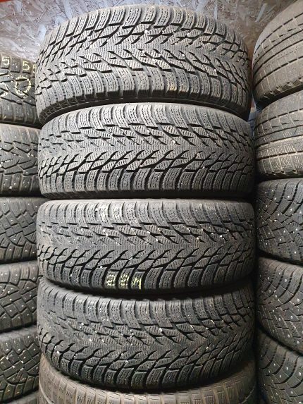 Nokian Hakkapeliitta R3 215/55R17 padangos